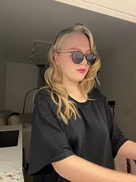 Little Forest ELF online show from October 17, 9:07 pm