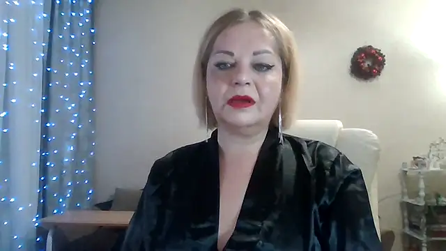 SofiyaPetrova online show from April 8, 5:15 pm