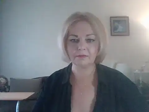 Snapshot of SofiyaPetrova chatting on October 13, 10:18 am SofiyaPetrova online show from October 13, 10:18 am