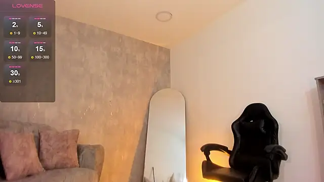 miacoopersx online show from October 18, 1:36 pm