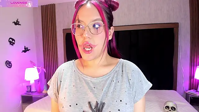 sweet--emily online show from October 30, 4:48 am