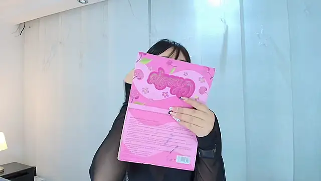 lina bedoya  online show from September 25, 11:42 am