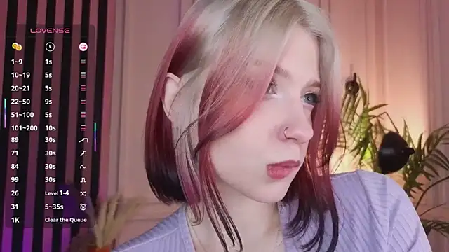 arielabradberry online show from November 13, 3:11 pm