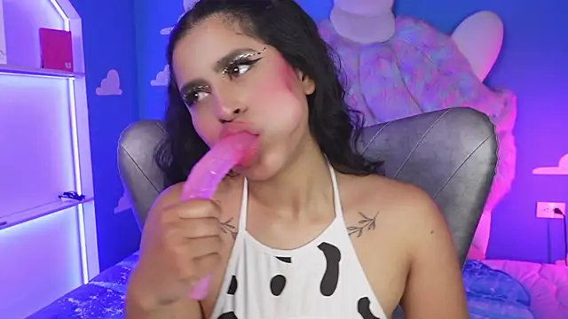 miss   anya online show from March 6, 11:38 am