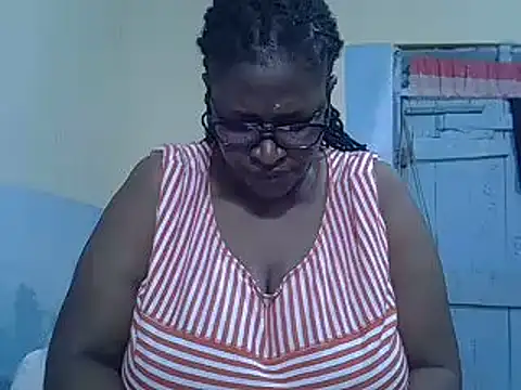 Snapshot of sexy_bigboobss chatting on October 21, 7:34 am sexy bigboobss online show from October 21, 7:34 am