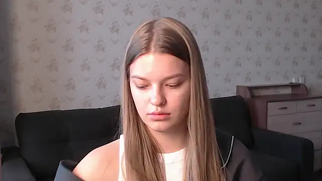 EmySway online show from October 10, 7:24 am