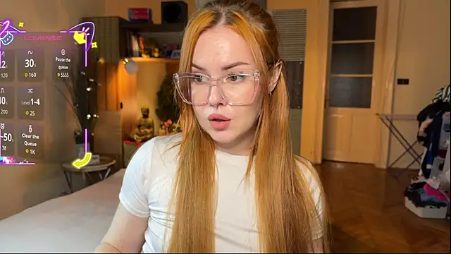 Snapshot of Sargonium999 chatting on October 31, 8:02 pm Sargonium999 online show from October 31, 8:02 pm