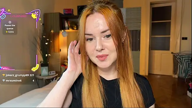 Snapshot of Sargonium999 chatting on October 21, 7:40 pm Sargonium999 online show from October 21, 7:40 pm