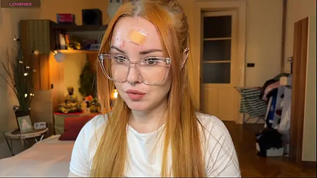 Snapshot of Sargonium999 chatting on October 17, 7:28 pm Sargonium999 online show from October 17, 7:28 pm