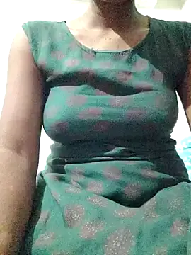 rituporna2004 online show from February 9, 3:09 am