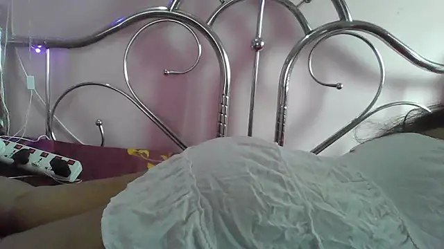 Laal-Pari online show from November 15, 9:43 am