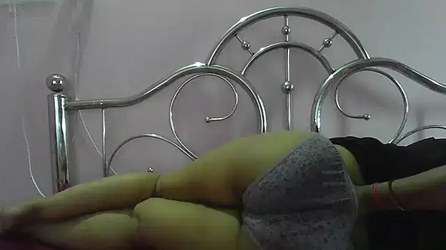 Snapshot of Laal-Pari chatting on October 9, 8:51 am Laal-Pari online show from October 9, 8:51 am