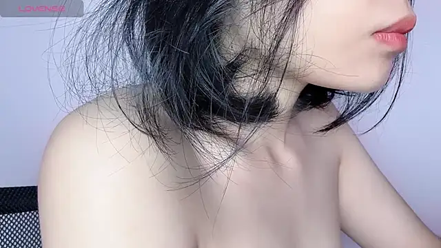 Baenee online show from October 31, 6:01 pm