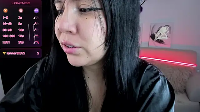 Snapshot of AilynRed chatting on October 11, 4:50 am AilynRed online show from October 11, 4:50 am