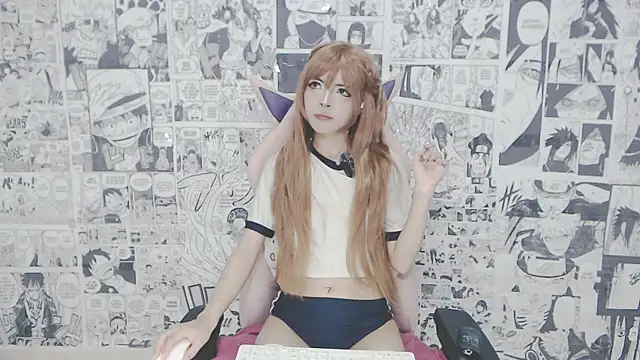 Snapshot of Miahparker chatting on October 6, 5:02 am Miahparker online show from October 6, 5:02 am