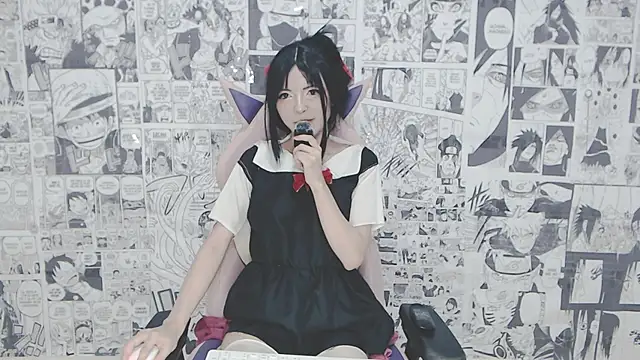 Snapshot of Miahparker chatting on October 22, 7:35 am Miahparker online show from October 22, 7:35 am