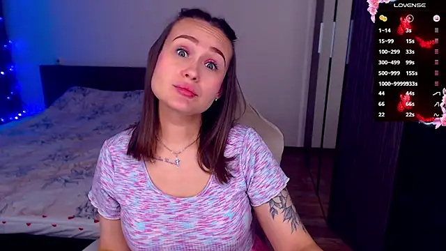 Cutie-Melanie online show from December 2, 1:46 pm