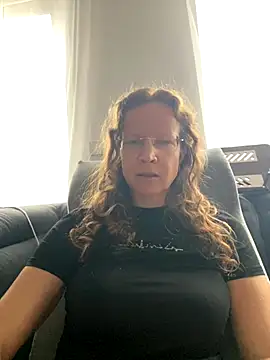 AnnikaRose online show from October 27, 8:10 am