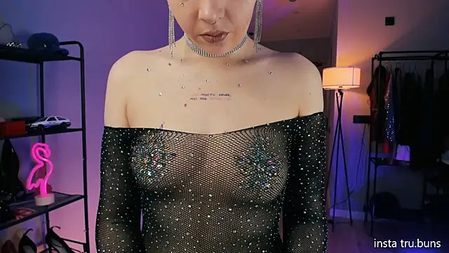 AnnaTrueno online show from October 8, 7:07 pm