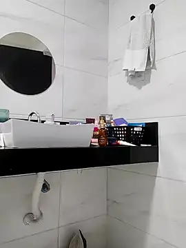 Snapshot of melissa_35_ chatting on September 30, 8:24 pm melissa 35 online show from September 30, 8:24 pm