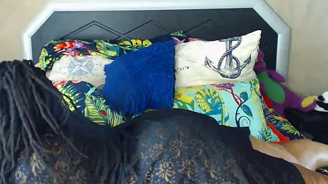 Snapshot of Bulkyyass chatting on October 26, 12:28 am Bulkyyass online show from October 26, 12:28 am