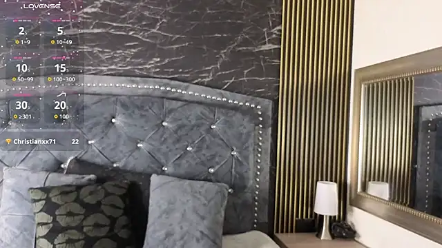 charlotte  G online show from January 19, 11:28 am