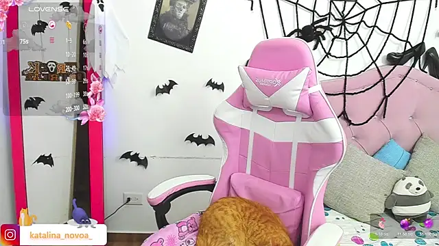 Snapshot of Katalina_novoa chatting on October 16, 2:14 am Katalina novoa online show from October 16, 2:14 am