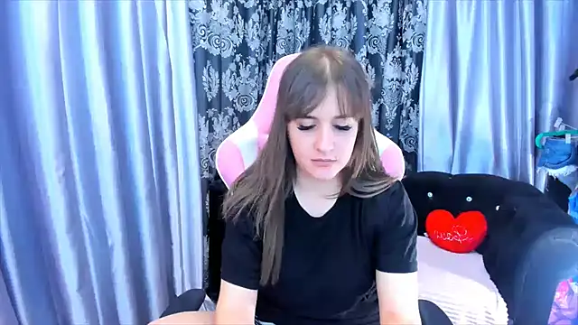 Snapshot of KamilaFoxy chatting on September 26, 4:54 am KamilaFoxy online show from September 26, 4:54 am