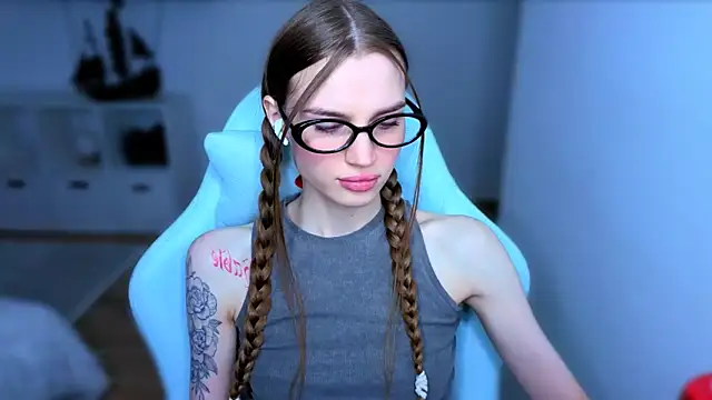 Snapshot of StellaLawless chatting on October 11, 12:08 pm StellaLawless online show from October 11, 12:08 pm