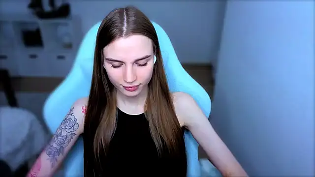 Snapshot of StellaLawless chatting on October 4, 8:35 pm StellaLawless online show from October 4, 8:35 pm