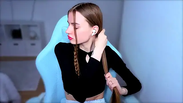 Snapshot of StellaLawless chatting on September 20, 10:19 pm StellaLawless online show from September 20, 10:19 pm