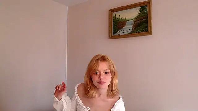 KatieMelone online show from October 3, 11:26 am