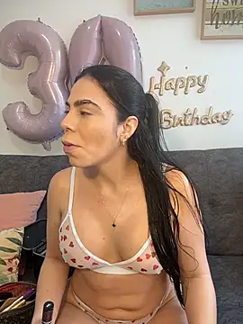 valecruz903 online show from November 5, 8:58 pm