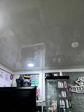 abbymnd online show from October 9, 11:42 pm