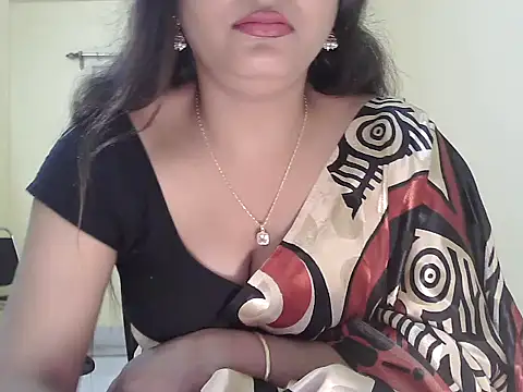 Model-Tanya online show from December 18, 11:04 am