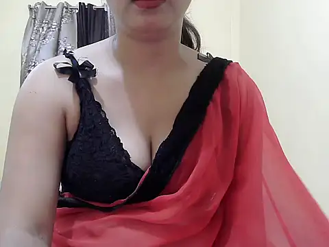 Model-Tanya online show from March 13, 6:20 pm