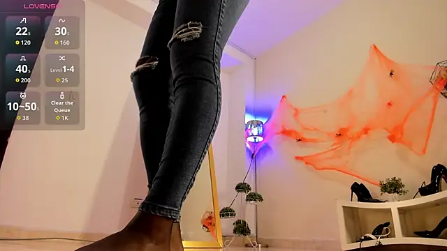 Snapshot of amelyaDreams chatting on October 23, 7:31 pm amelyaDreams online show from October 23, 7:31 pm