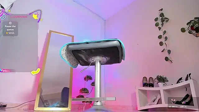 Snapshot of amelyaDreams chatting on October 8, 7:40 pm amelyaDreams online show from October 8, 7:40 pm