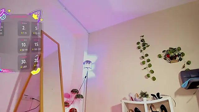 Snapshot of amelyaDreams chatting on October 15, 7:38 pm amelyaDreams online show from October 15, 7:38 pm