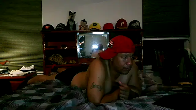 Snapshot of pimpdaddy4ever chatting on October 17, 6:05 am pimpdaddy4ever online show from October 17, 6:05 am