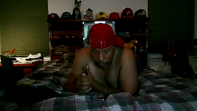 Snapshot of pimpdaddy4ever chatting on October 5, 2:49 am pimpdaddy4ever online show from October 5, 2:49 am