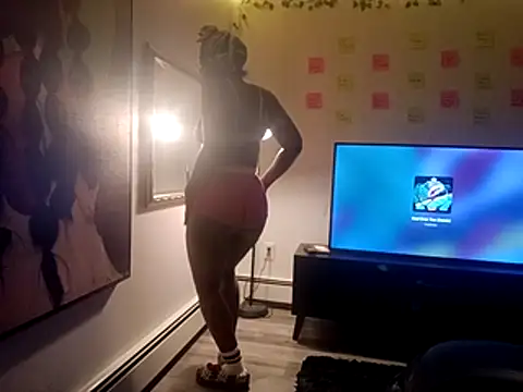 Applebottomup online show from December 3, 10:45 pm