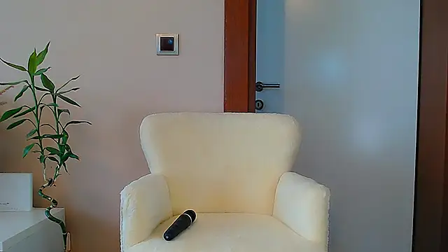 Snapshot of __ECE___ chatting on October 9, 10:19 am ECE online show from October 9, 10:19 am