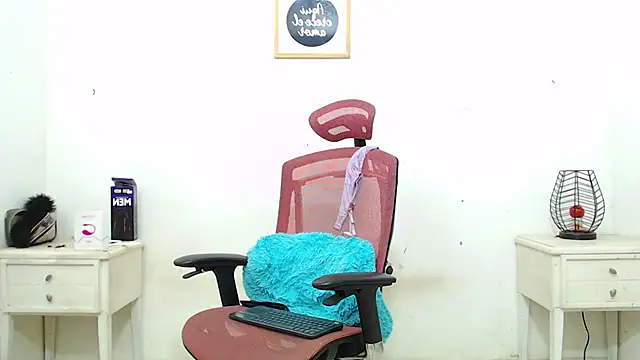 AmbarJacksonn  online show from September 10, 6:30 pm