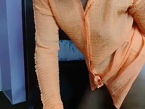 massive squirts online show from December 17, 12:42 pm