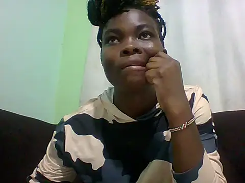 Snapshot of sexxyqueenn22 chatting on October 23, 5:08 pm sexxyqueenn22 online show from October 23, 5:08 pm