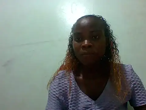 sexxyqueenn22 online show from December 18, 9:52 pm