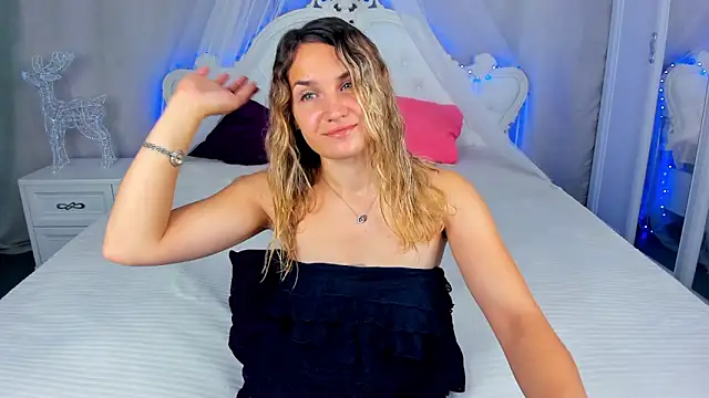 Snapshot of Milka_Blond chatting on September 23, 1:37 am Milka Blond online show from September 23, 1:37 am