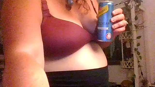 Snapshot of juicyrubies chatting on September 19, 5:12 pm juicyrubies online show from September 19, 5:12 pm