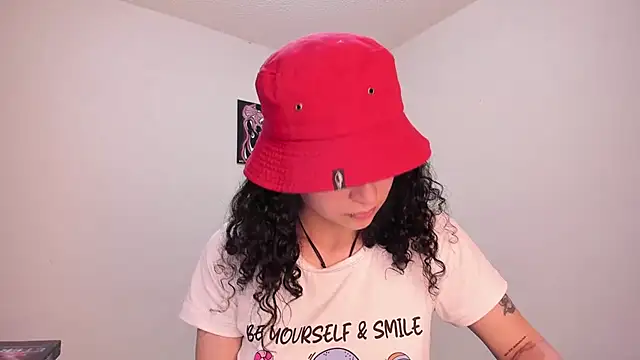 valentina 27 online show from February 9, 2:58 am